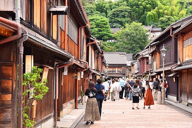 Higashi chaya district